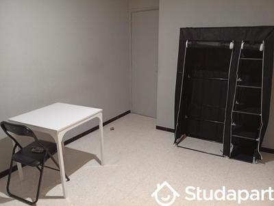 Chambre - 10 m² - 1 pièce