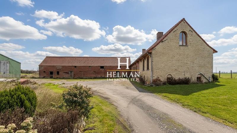 Maison - 220 m² - 8 pièces