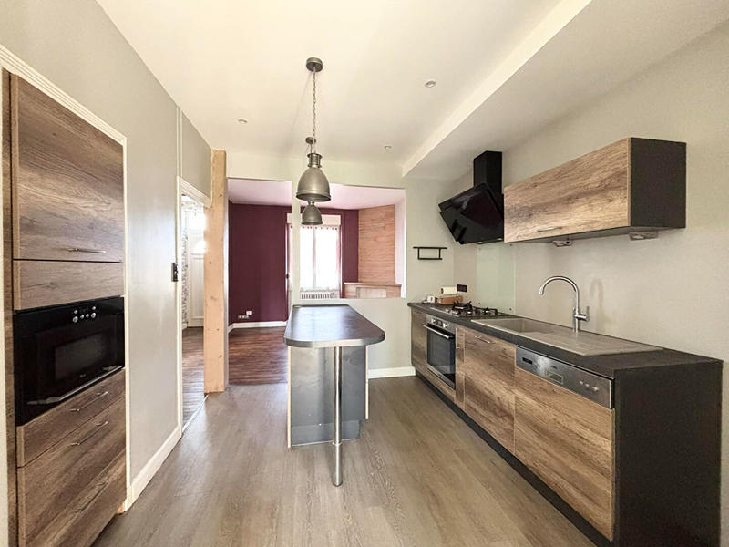 Maison - 97 m² - 5 pièces