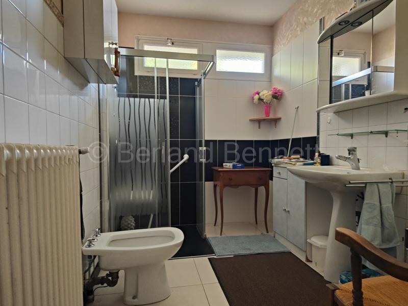 Maison - 203 m² - 11 pièces