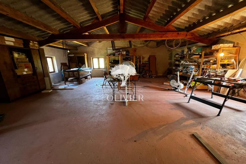 Propriété - 174 m² - 6 pièces