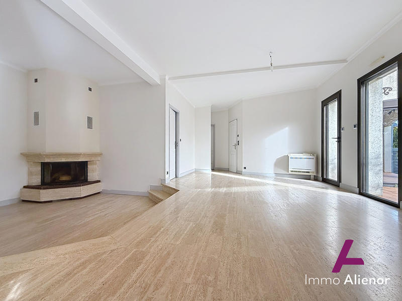 Maison - 171 m² - 5 pièces