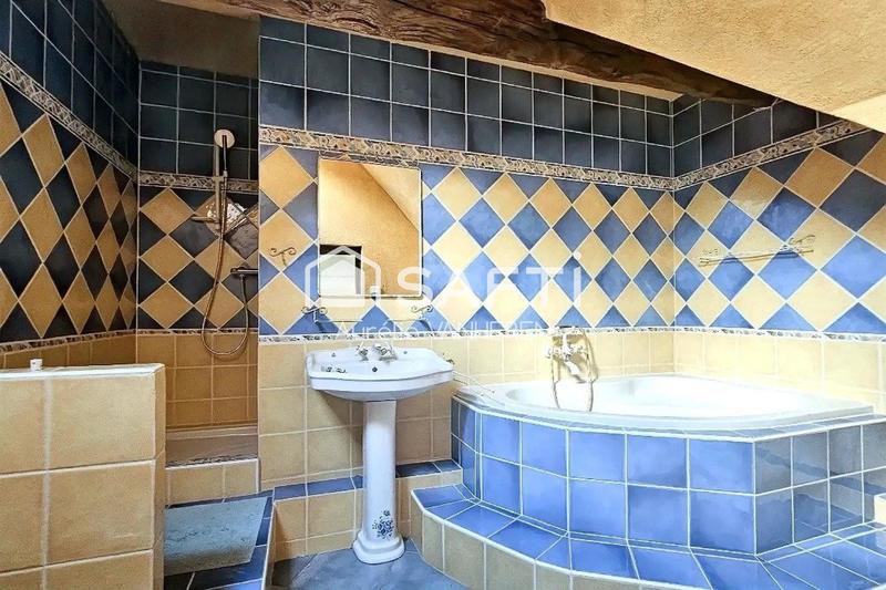 Maison - 291 m² - 11 pièces