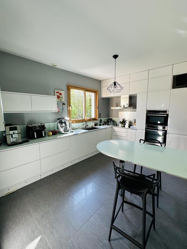 Maison - 160 m² - 4 pièces