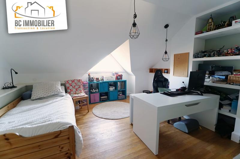 Maison - 167 m² - 6 pièces