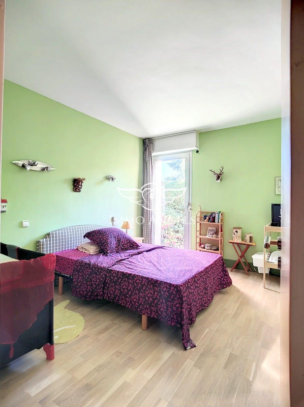 Maison - 209 m² - 6 pièces