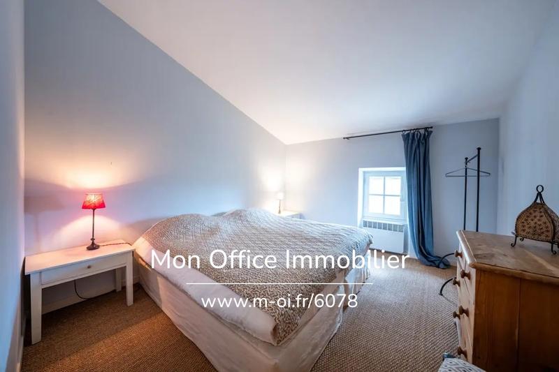 Maison - 255 m² - 10 pièces