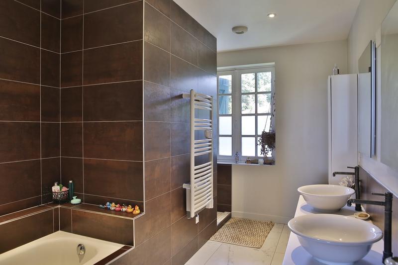 Maison - 175 m² - 7 pièces