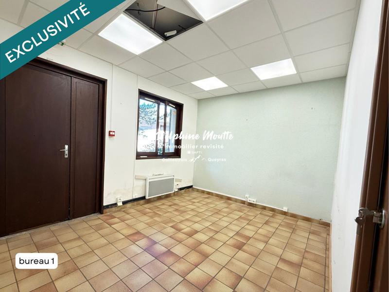 Bureau - 116 m² - 6 pièces