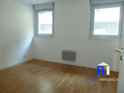 Appartement - 102 m² - 5 pièces