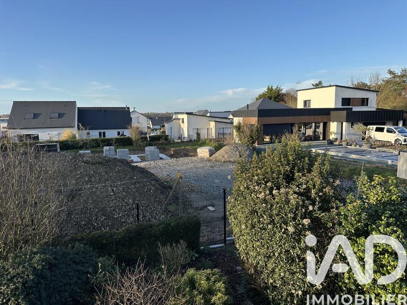 Maison - 95 m² - 5 pièces