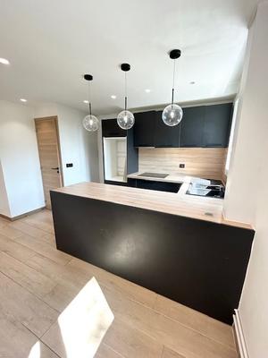 Appartement - 75 m² - 5 pièces