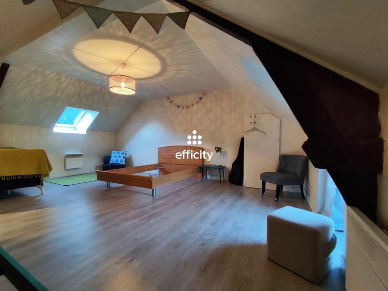 Maison - 96 m² - 4 pièces