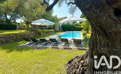 Maison - 177 m² - 7 pièces