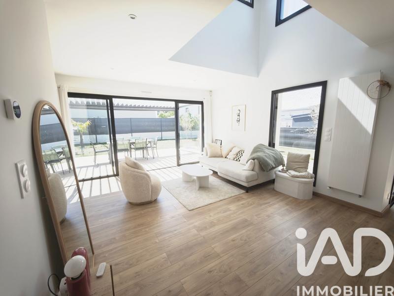 Maison - 122 m² - 5 pièces