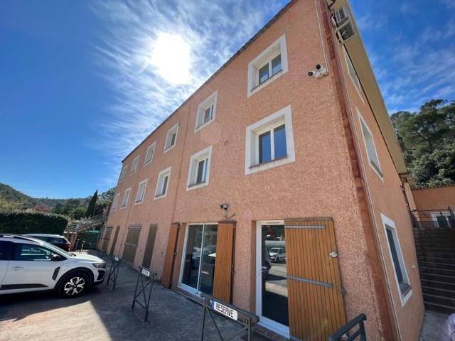 Local commercial - 57 m² - 1 pièce