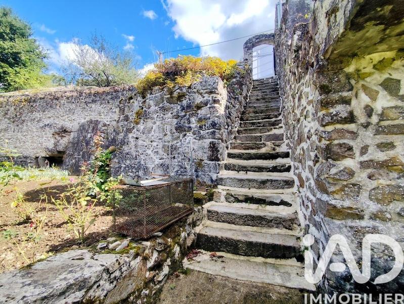 Maison - 81 m² - 5 pièces