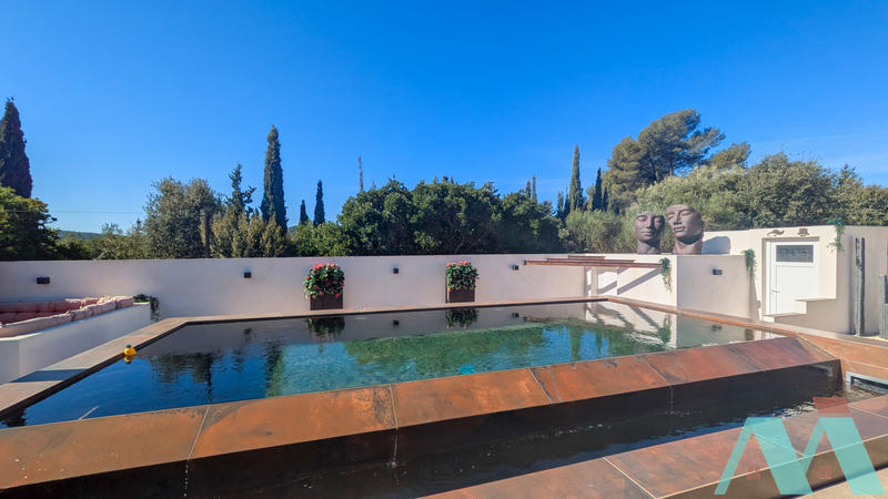 Maison - 105 m² - 4 pièces