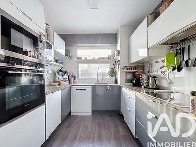 Appartement - 104 m² - 4 pièces