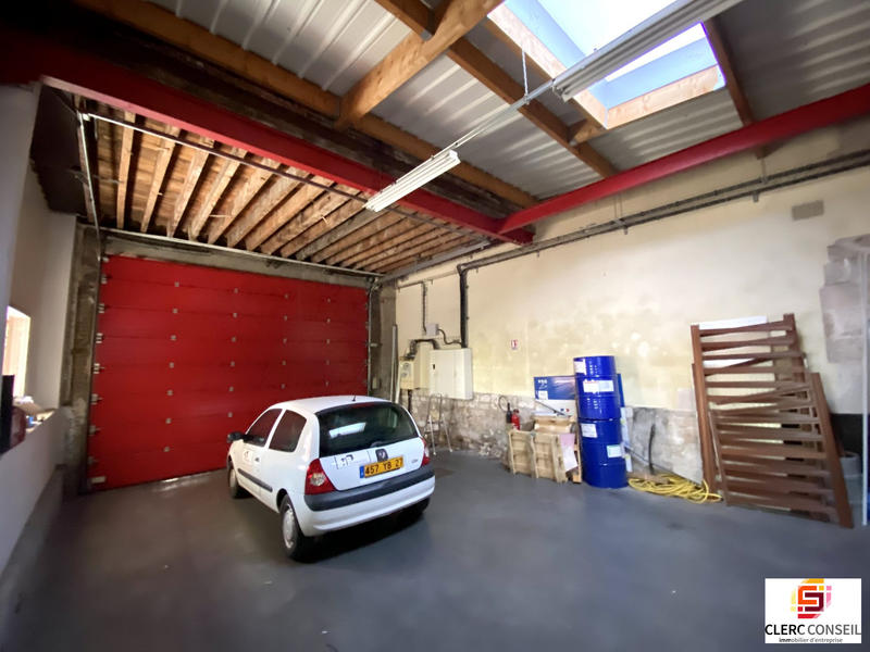 Local d'activités - 630 m²