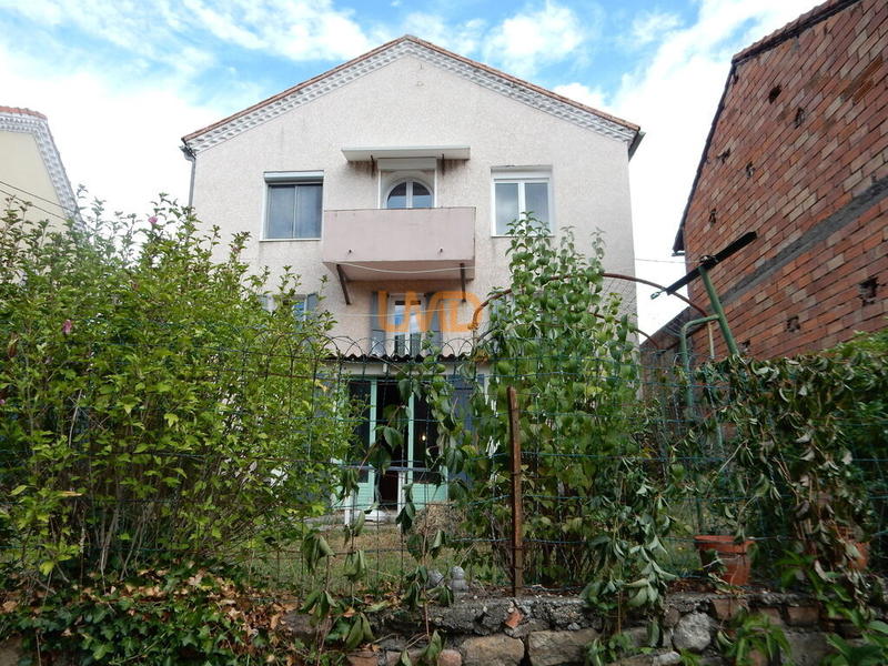 Maison en pierre - 141 m² - 8 pièces