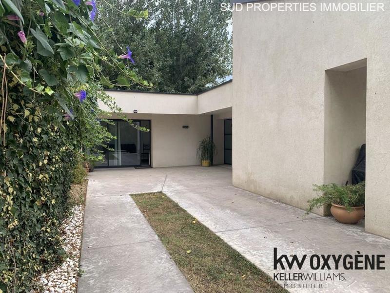 Maison - 210 m² - 6 pièces