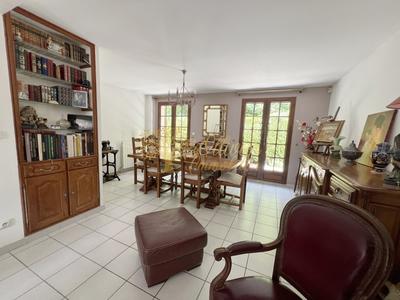 Pavillon - 130 m² - 6 pièces