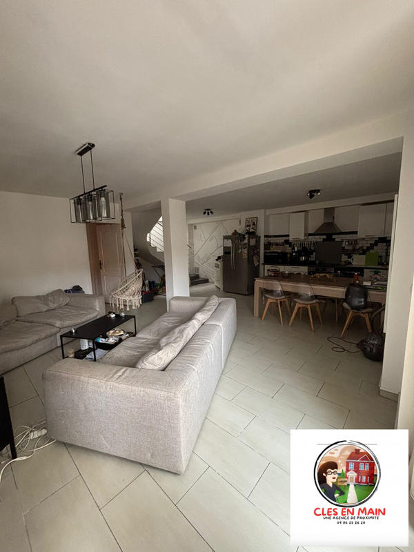 Maison traditionnelle - 110 m² - 5 pièces