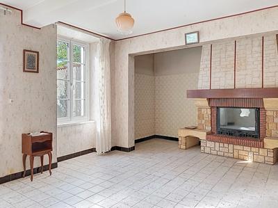 Maison - 165 m² - 9 pièces