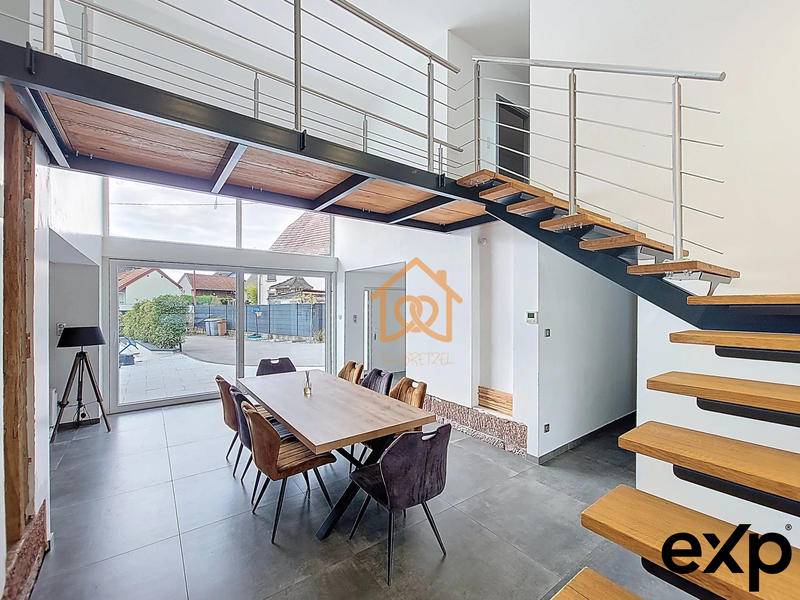 Maison - 251 m² - 10 pièces