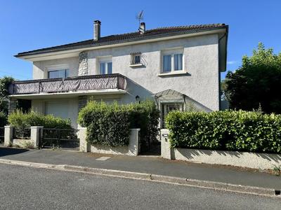 Maison - 167 m² - 7 pièces