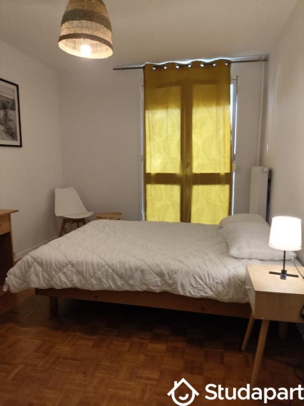 Chambre - 11 m² - 1 pièce