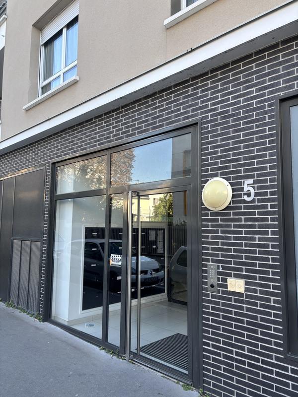 Appartement - 79 m² - 4 pièces