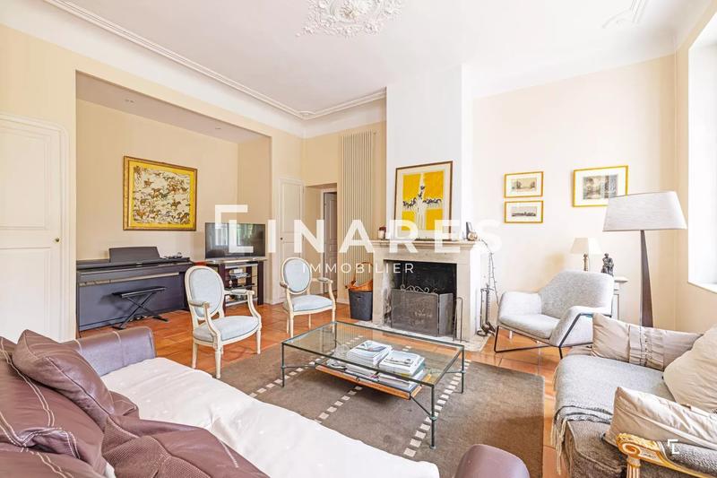 Bastide - 280 m² - 7 pièces