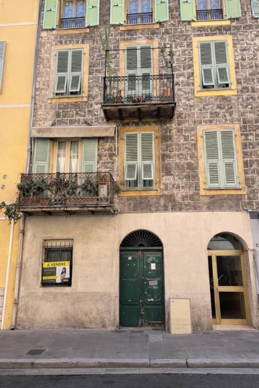 Local commercial - 68 m² - 1 pièce