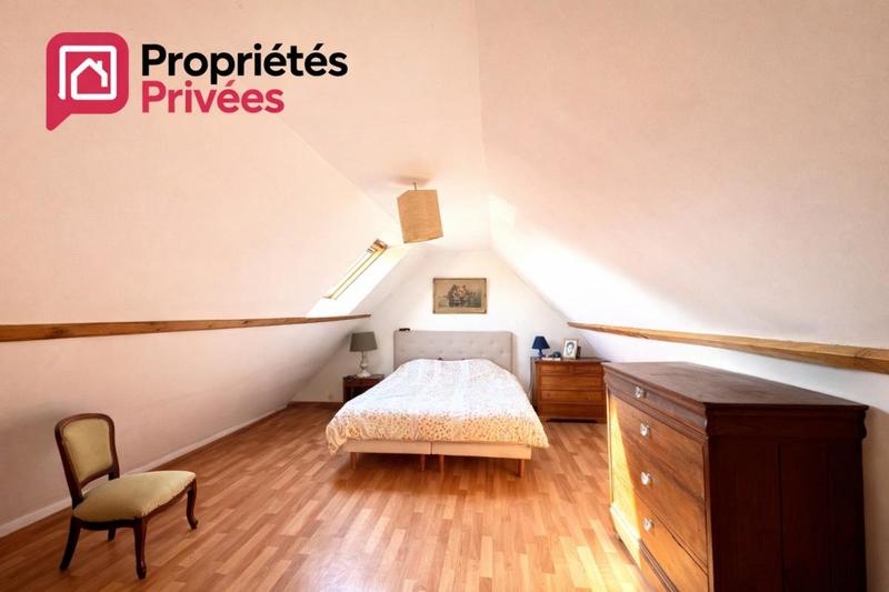Maison - 180 m² - 8 pièces