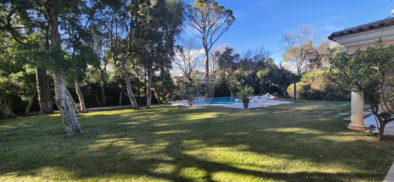 Villa - 230 m² - 7 pièces