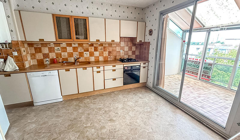 Appartement - 101 m² - 4 pièces