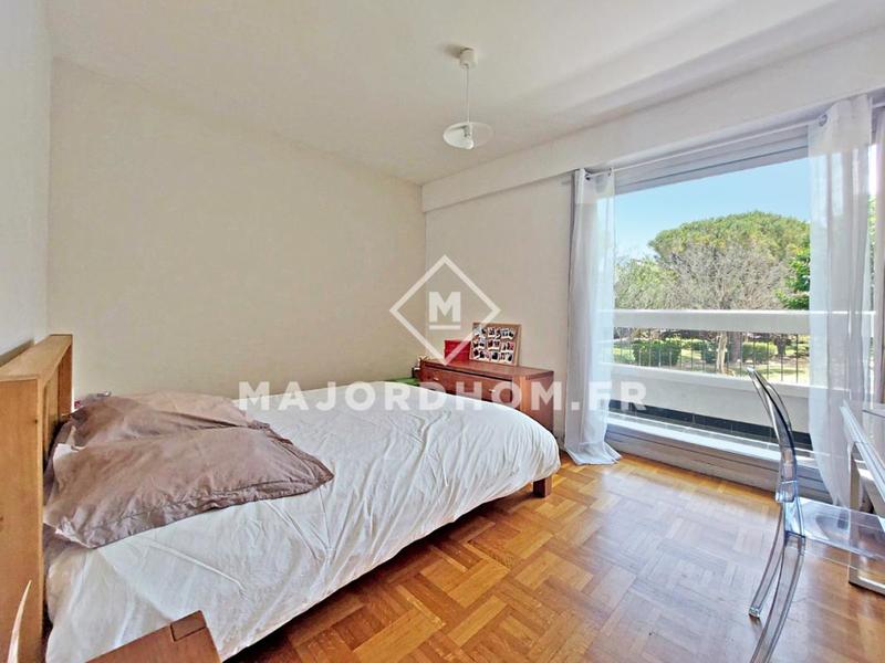 Appartement - 100 m² - 5 pièces