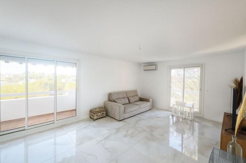 Appartement - 82 m² - 4 pièces