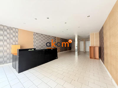 Local commercial - 78 m² - 2 pièces