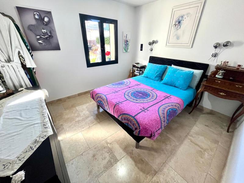 Villa - 100 m² - 3 pièces