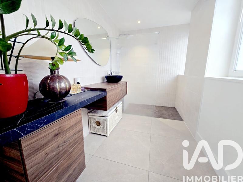 Maison - 144 m² - 7 pièces