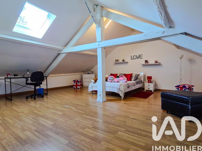 Maison - 180 m² - 5 pièces