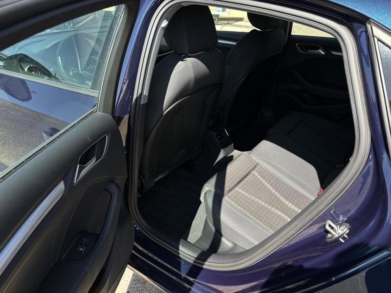 Audi A3 Berline 35 Tfsi 150cv Sport + Sieges Chauffants + Attelage