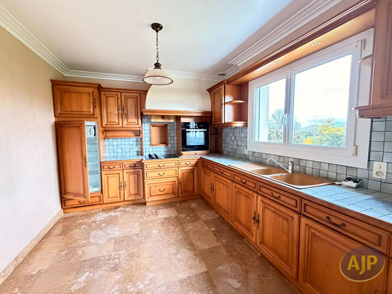 Maison - 120 m² - 6 pièces