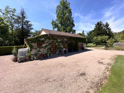 Villa - 199 m² - 9 pièces