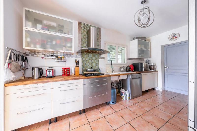 Maison - 288 m² - 7 pièces