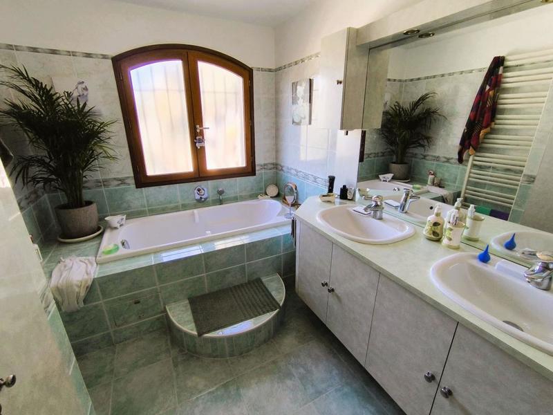 Maison - 125 m² - 4 pièces