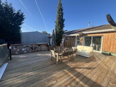 Local d'activités - 226 m² - 5 pièces